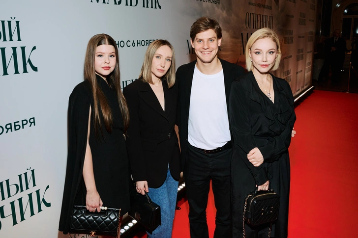 Мария Табакова, Ксения Ермоленко, Павел Табаков, Марина Зудина