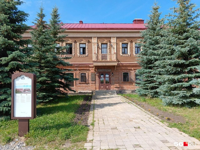 Усадьба купцов Каменевых, в которой сейчас располагается гостиница | Источник: Анастасия Баринова / 56.RU