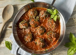 Тают во рту: рецепт веганских фрикаделек, которые вы не отличите от мясных