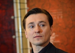 Сергей Безруков показал подросшего сына