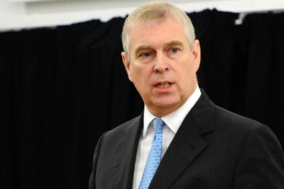 Принц Эндрю 'ищет Бога' из-за полицейского расследования