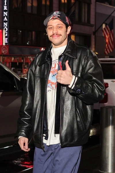 Пит Дэвидсон неожиданно вернулся на SNL спустя 3 года после ухода из шоу | Источник: ROJA/Legion Media