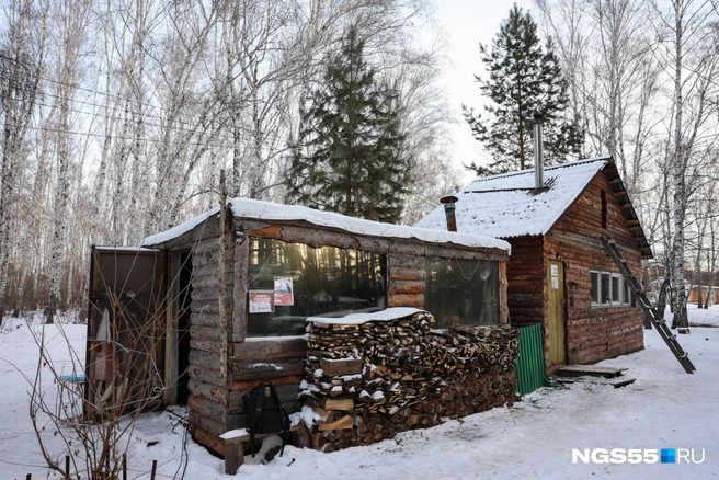 Все домики на территории стилизованы под старину | Источник: Евгений Софийчук / NGS55.RU