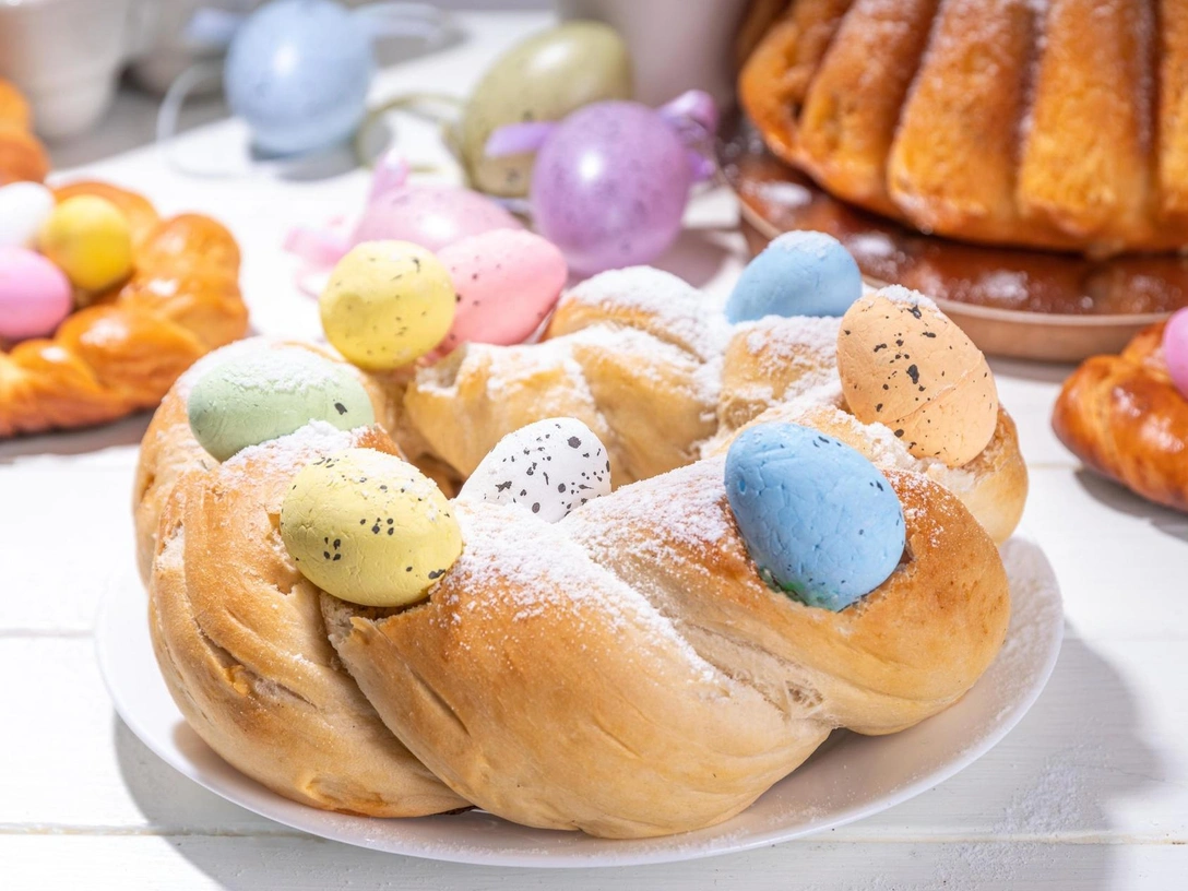 Итальянский пасхальный хлеб: сладкая бриошь, которая заменит кулич | marieclaire.ru