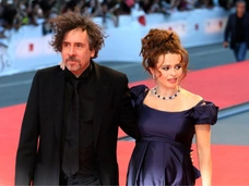 Высокая и в теле: как выглядит и чем занимается 17-летняя дочь Хелены Бонем Картер и Тима Бертона