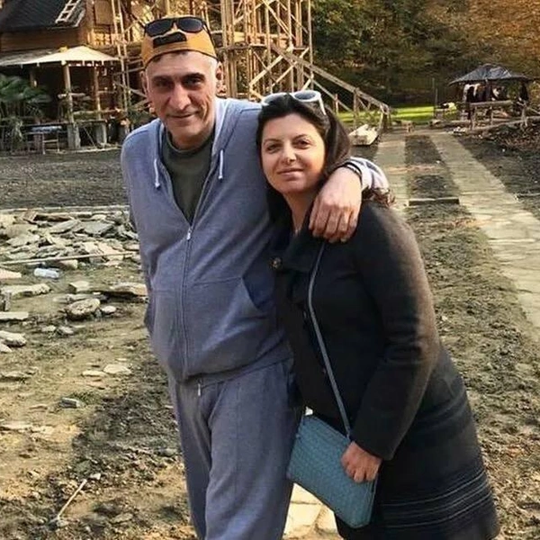 Таким его знали только самые близкие: 10 редких фото ушедшего из жизни Тиграна Кеосаяна | Источник: соцсети