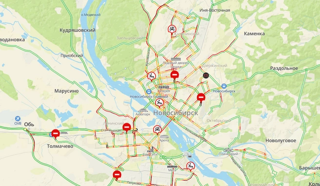 Заторы есть в нескольких точках Новосибирска  | Источник: 2ГИС
