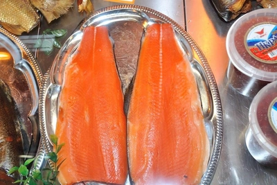 Expert Compares Health and Taste of Salmon and Trout