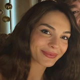 <p>Эбру Шахин</p>