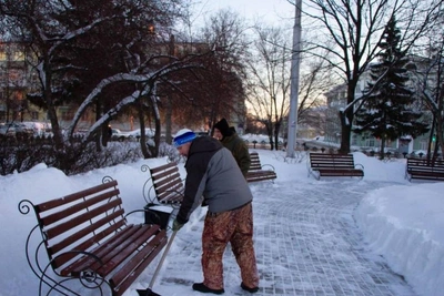 В Кургане усиливают уборку снега