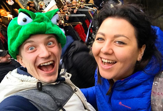 Боня и Кузьмич сняли клип про холодное лето 2017 — www.wday.ru