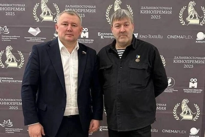 Режиссер «9 секунд» получил медаль Алдара Цыденжапова