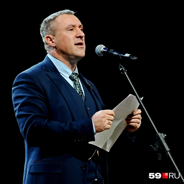 Профессор-генетик Андрей Золотарев победил в конкурсе чтецов 2024 года и его пригласили выступить в Пермь | Источник: Ирина Тропина / 59.RU