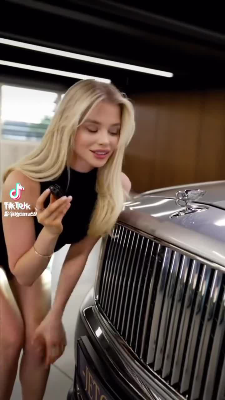 Bentley Girl: россиянка породила глобальный мем | MAXIM