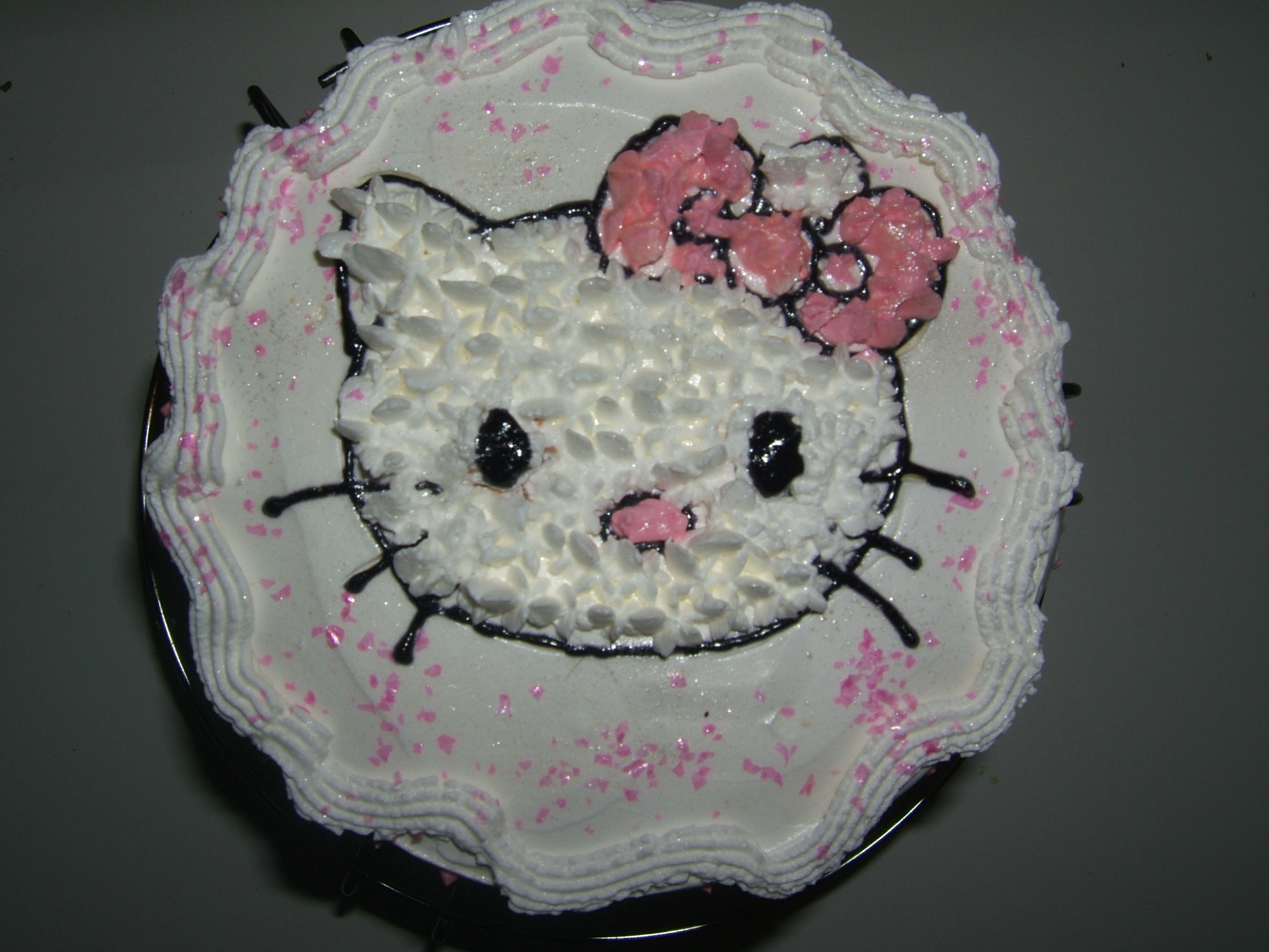 Кремовый тортик Hello Kitty! 
Шифо...