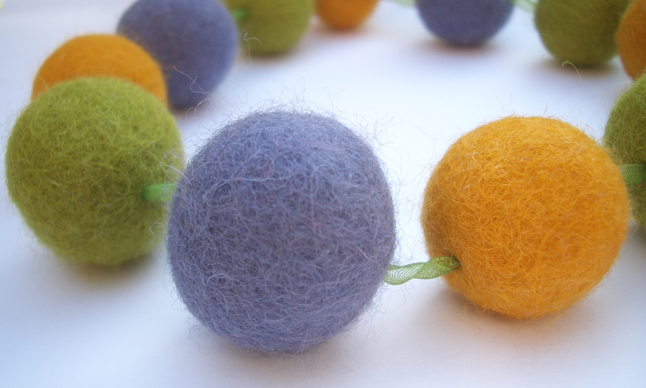 МК ВАЛЯНИЕ БУСИН 
Техника: сухое и...