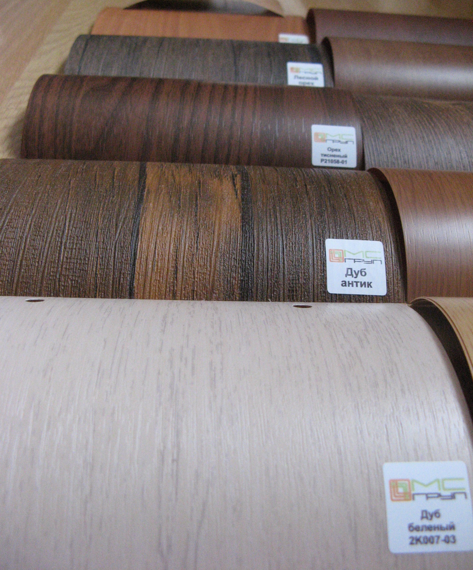 выбираем цвет и шпон для МДФ панел...