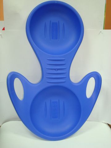 Санки, ледянки, снегокаты. 
 www.n...