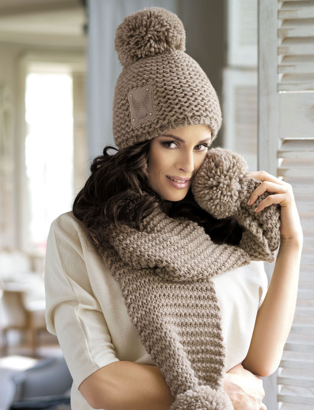 Мир шапок от известных брендов. La...