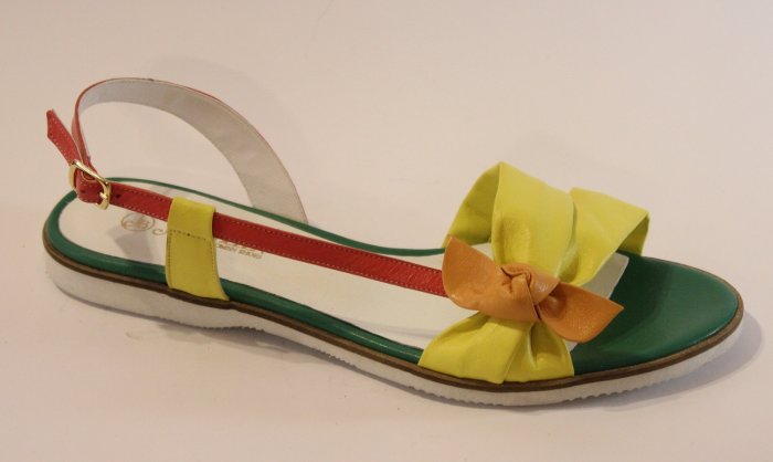 Женская обувь больших нестандартны...