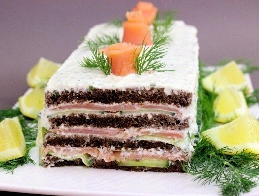 Торт из лосося 

Ингредиенты: 

зе...