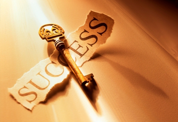 Планете не нужны успешные люди  
У...