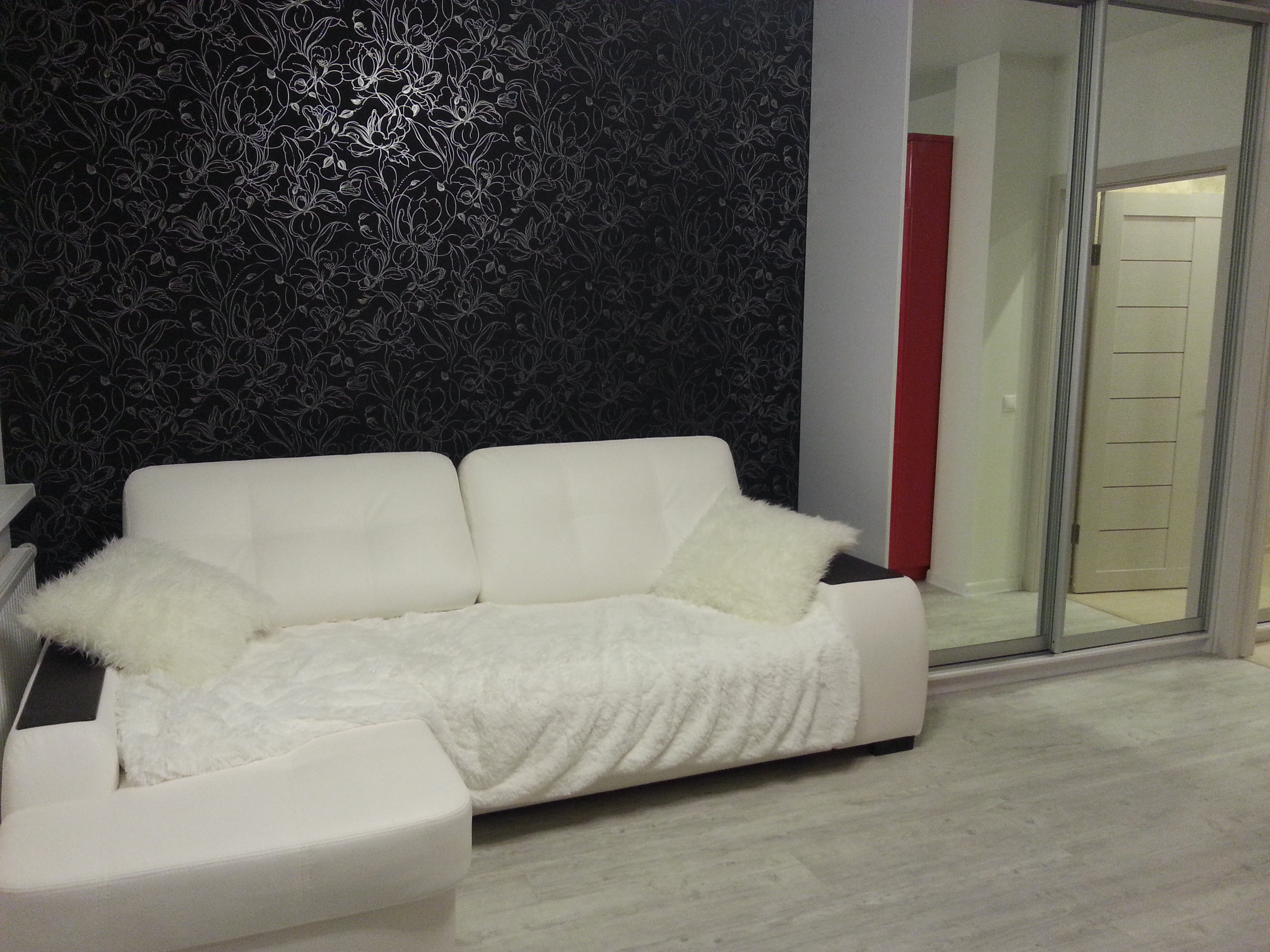 �������