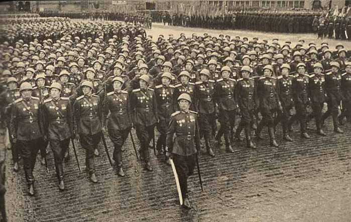 ���� ������ 24 ���� 1945 ����.