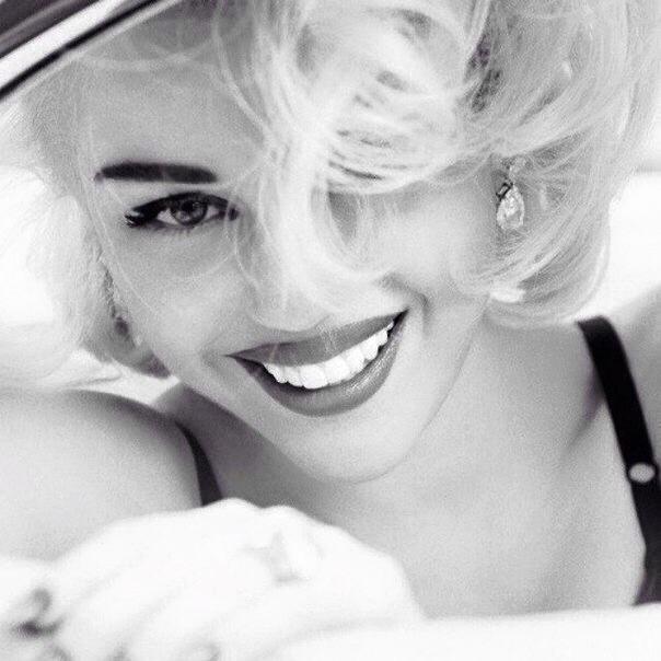 ������ ����� ��������� ������ ��������� �����. (�) ����� �����