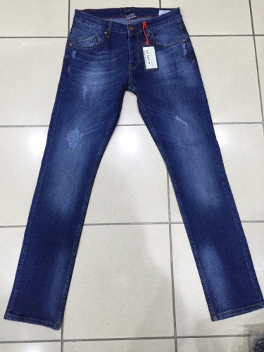 Armani (������), ������ ���. 33/34 (���� 82��), 2000 ���