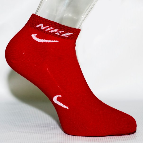 ���� �������. ��������� ���������� ����� ��� ���� ����� Nike � Adidas ���������� ������������ �� 95�.