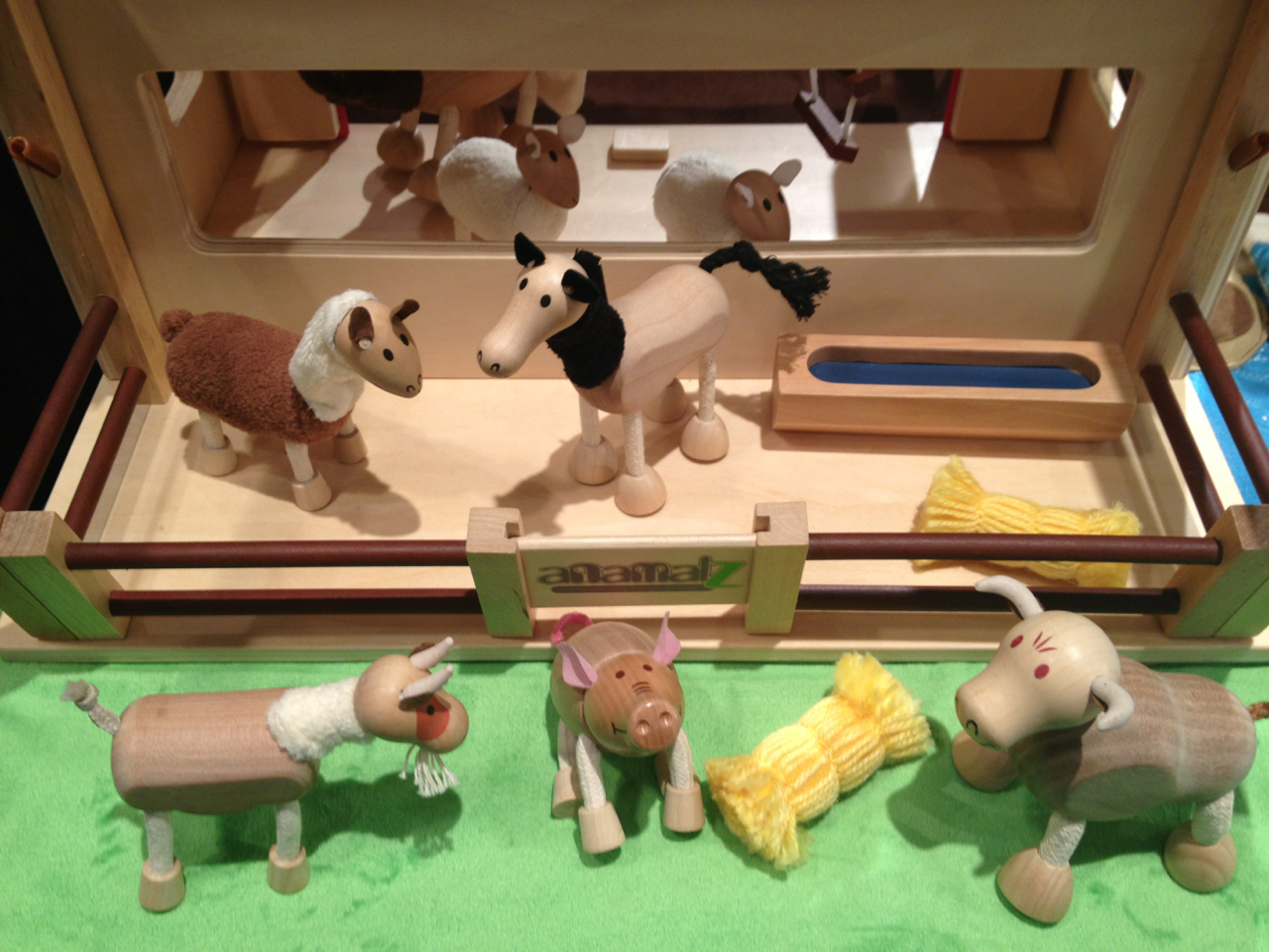 ����������. ���������� ������� ��� ����� �����. � ����� ���������, ��������� ��� ��������� �����.