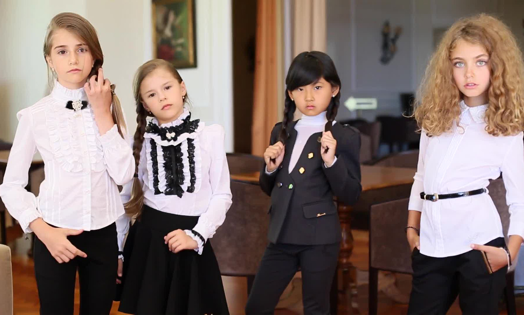 ���� �������. ������� ���������� ��������� ������� ��� �� ���������� ����������� ������� ������. �������� ����� Colabear. ������, ������, ����� - ��� �������, ������� ��� ���������. ������ 50% ����. ����� - �� ������ 116 ���. ���� 4% 2 �����.