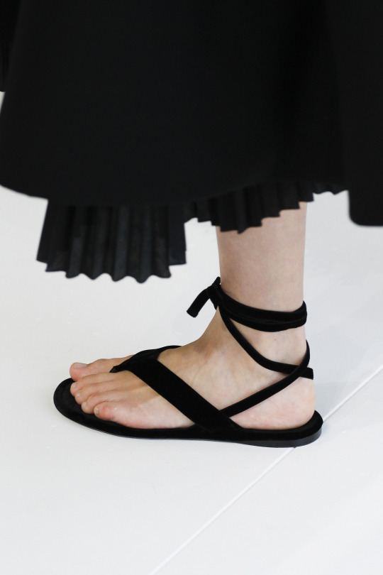 ������� ����� �� ������� �����, ������ ������� ����� �� �����. (�) ������ ������