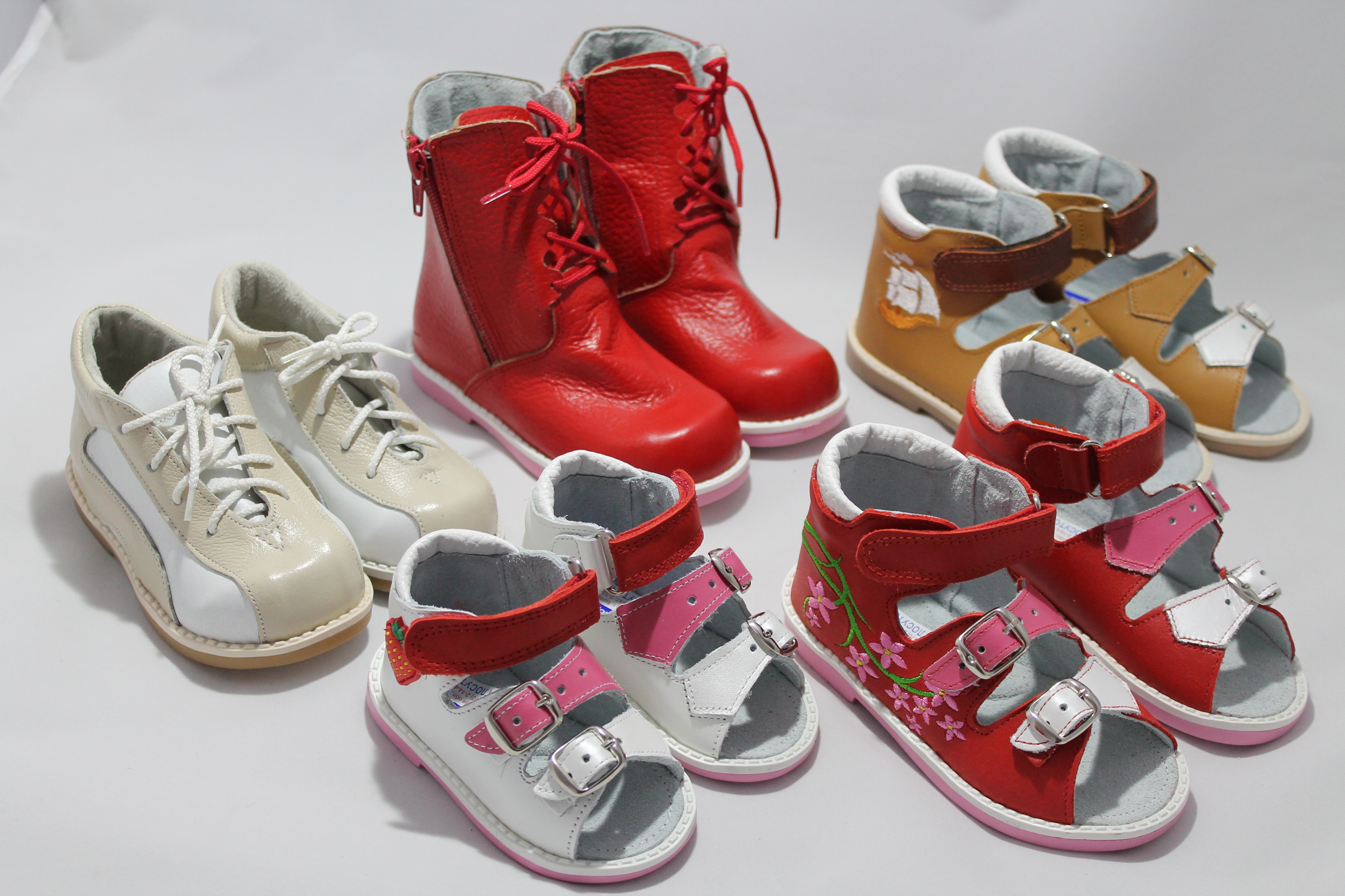 ���� �������. ������� ����������� ������� �������. ����-�������� 790 ���, ��������-�������� �� 200 ���, ��������� - �����, �����, �������, �������. ��� �����. ������������ �� ������� ������� �������. ����� 18