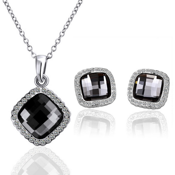 ���� �������. ��������� � ����������� Swarovski Elemenys. ���� ��� ����� ��������. �������� �������! ���� ����� 3 ���