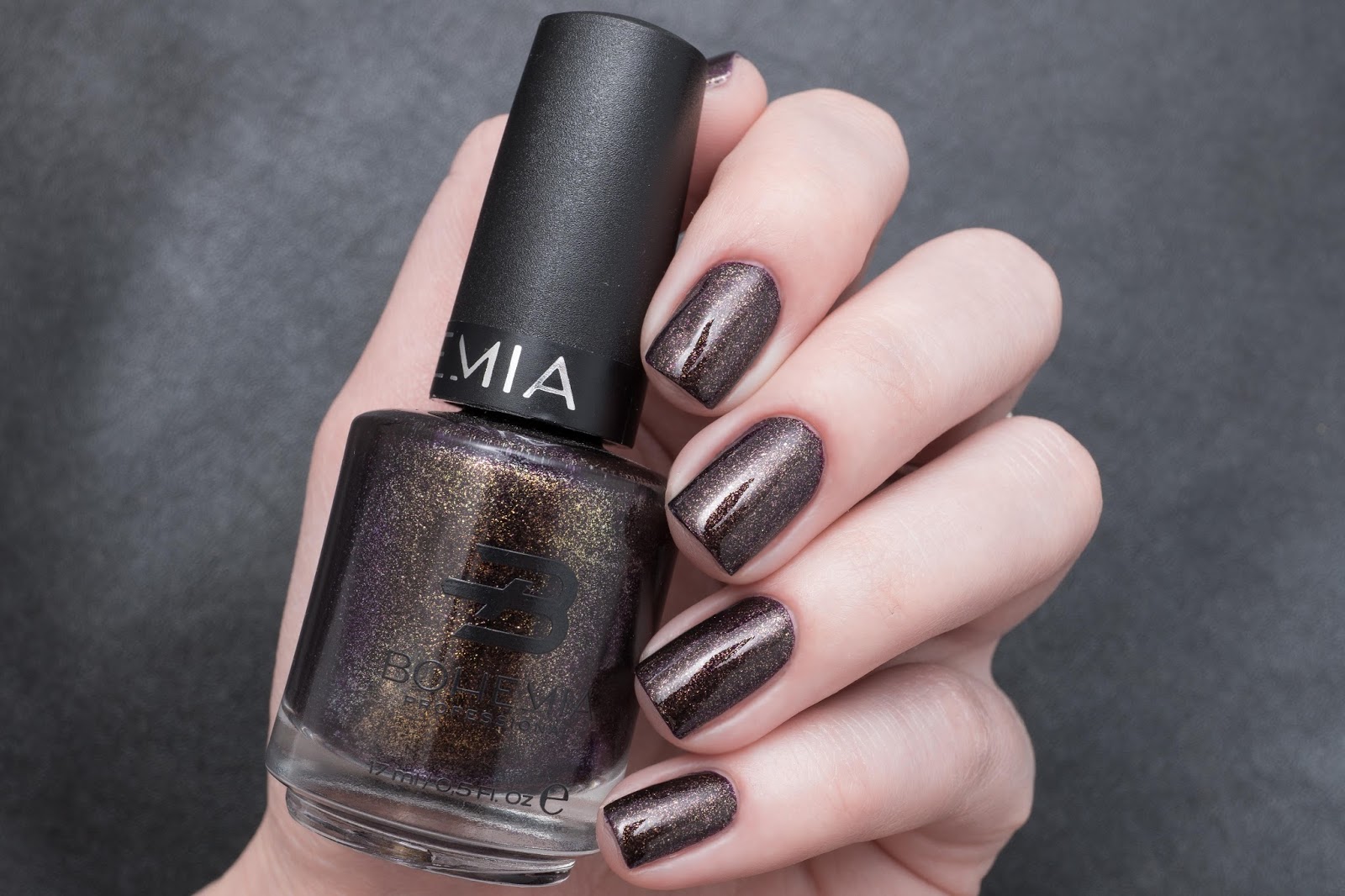 ���� �������. Bohemia - ������� ������� �� ���������� ������ � ����������� Swarovski, ���� -������� Big5free, ���������