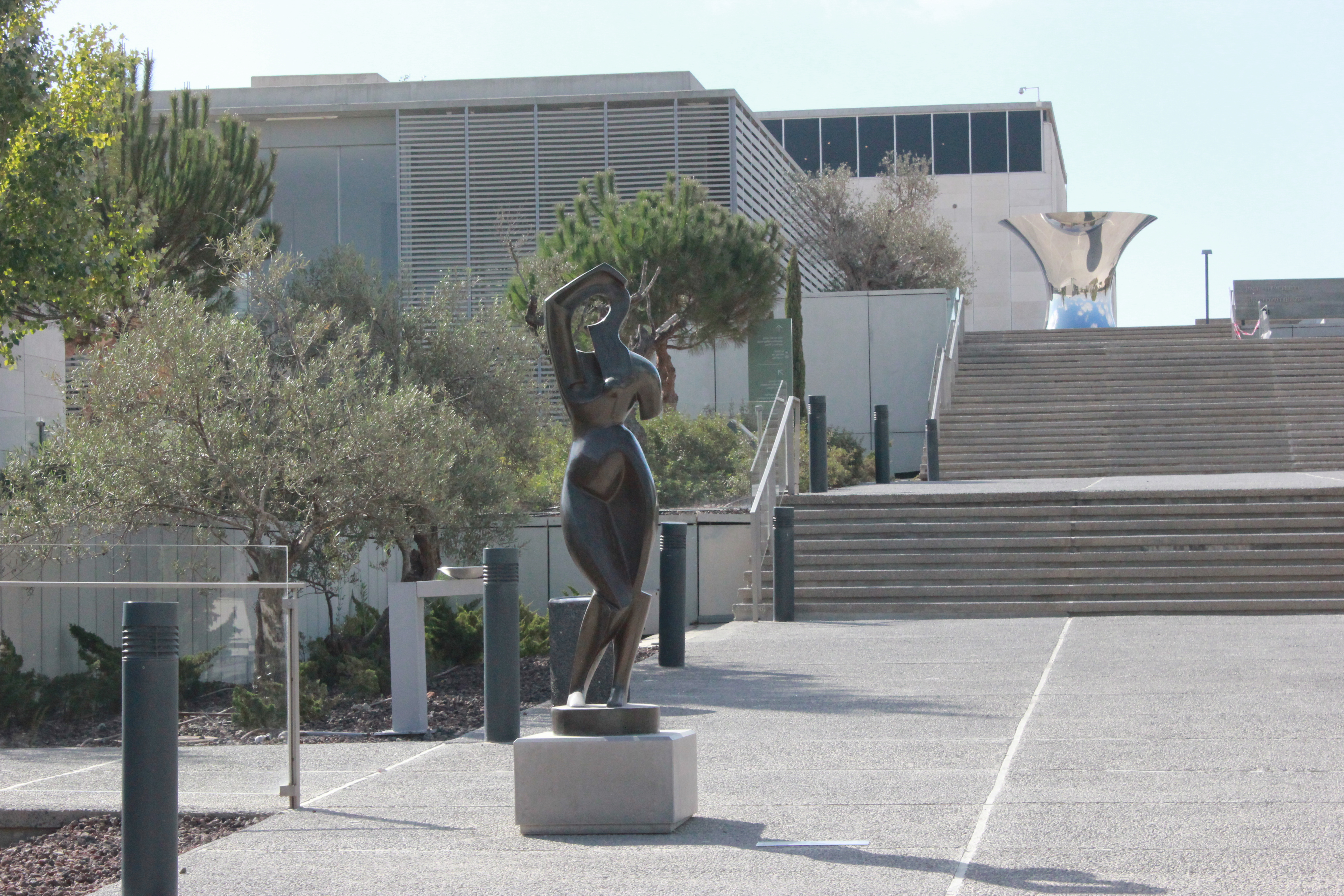 � ���� �� ����� ���.