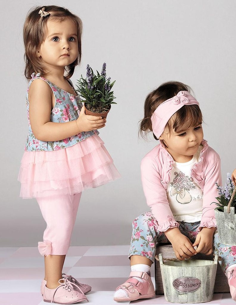 ���� �������. ���������� �� �ӣ -14%. ������� ������������� ������ Wojcik, Ceremony. ���� 2012-2016�.