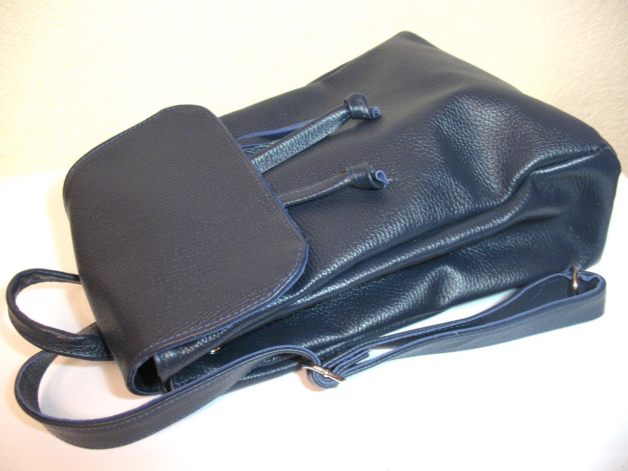 ���� �� 07.04. ����� ����� �� � ���� ������ �� �����! ����������� ����, ������ ������. ���������� �� 60�! 6-17