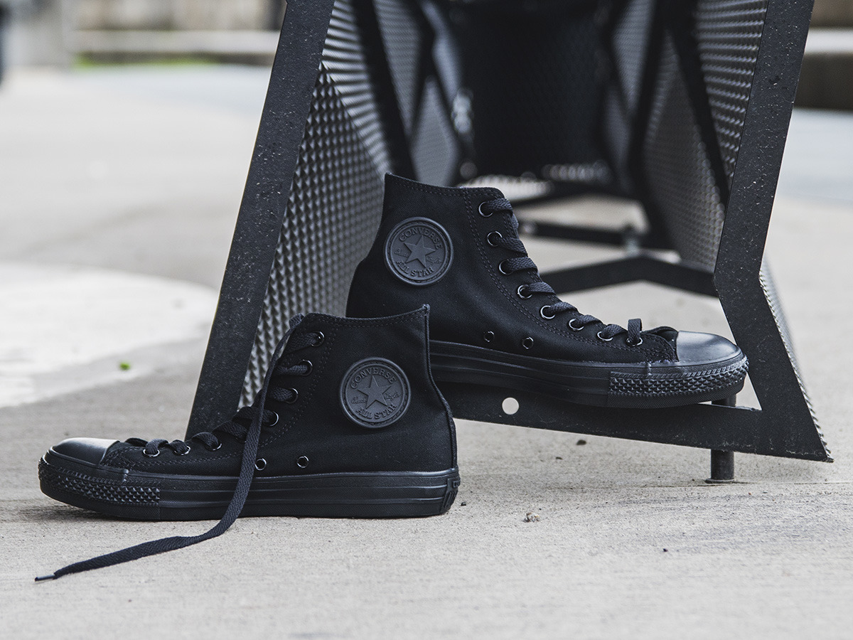 ���������� ������� � ������� ������ � ��������!  ���� �������. ���������� ����� C`o`n`v`e`r`s`e, V`a`n`s, N`i`k`e, A`d`i`d`a`s, N`e`w B`a`l`a`n`c`e, P`u`m`a, R`e`e`b`o`k. �������� ����� ������ ���! ��� �����! ����� 3