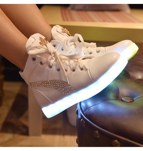 ��������� � LED ���������� �� 950 ������.