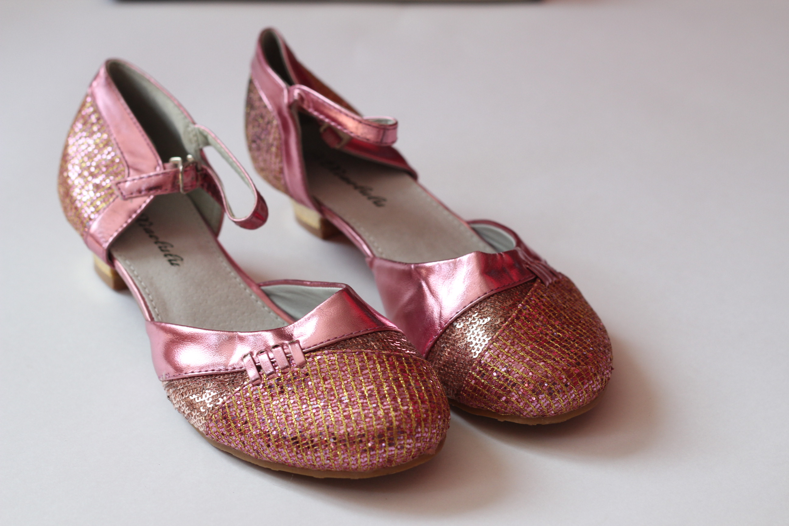 ���� �� 08.05. ����� �� 99 ������. ����. ��������. �����, ���������, ������.