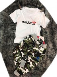 ���� �������. ������� ���������� ������� Adid@s, Reeb0k, Nik*e �������� �������� �� ����������� �����. ����� 4