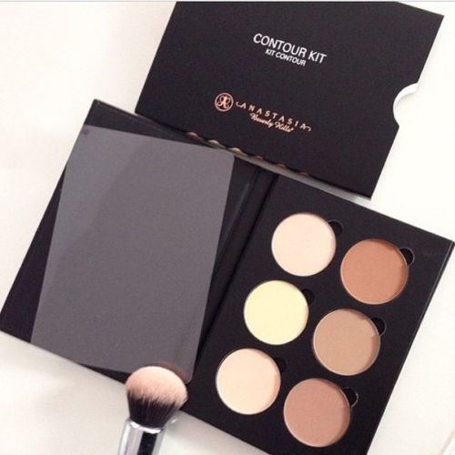 ��������� �� ������� ��������� Ine*brya, Bec*ca, AB*�. ���� ��������