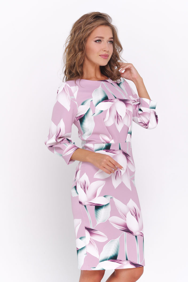 ���� �� 05.10. ����� 73. ����� ����� ������� ��������� �� Valen*tina. ��������� � ������������ ������ ,����, ��������, ������, ������,����� � ��������.���� �� 340�, ��������� ��� � 40 �� 70 �������.