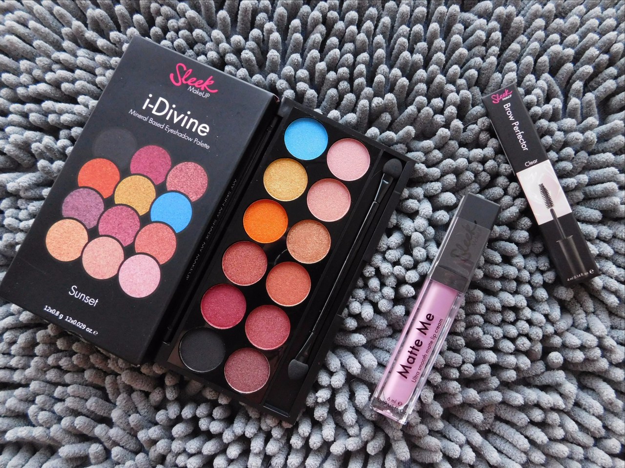 ���� �� 12 �������. ���������������� ������������ ��������� �� �������� sLe*ek ma*ke up- ���������� ����������� ���� � ��������! ��������� ����� ��������������������� ������� �����, �����, �����, ��������� ����� - 52.�������������� ����!