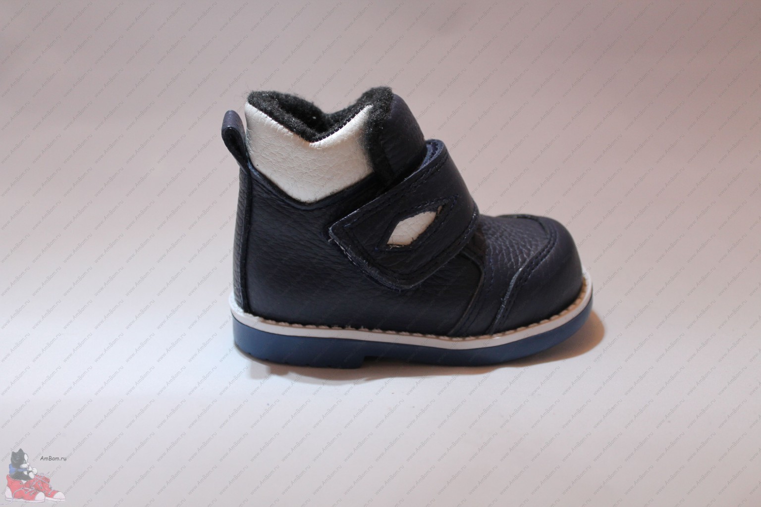 ������� ����������� ����� �������� � �������. ��� �����! ����� �� ����� ������ -- 220 ���