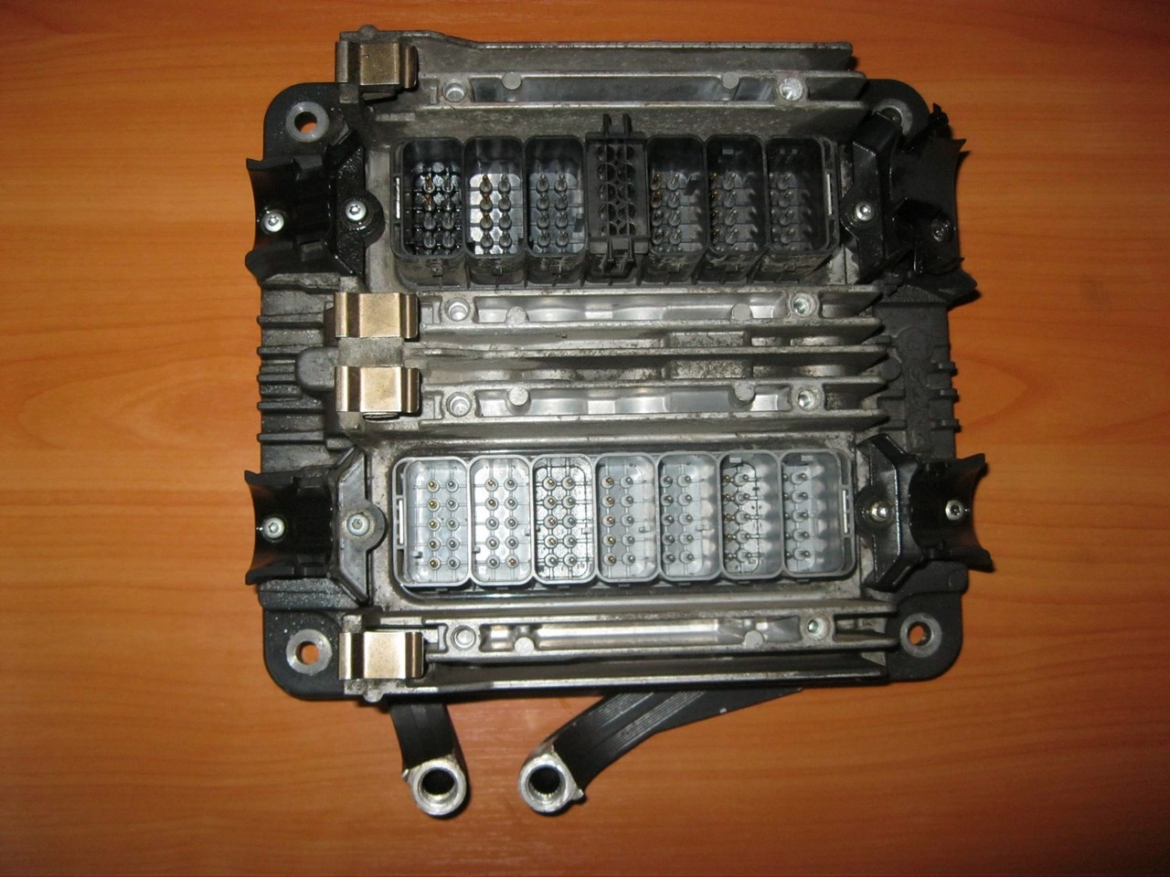 ����������� ���� ���������� (ECU EMS) 942