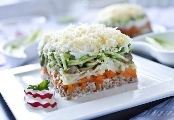 ����� "����� ����"